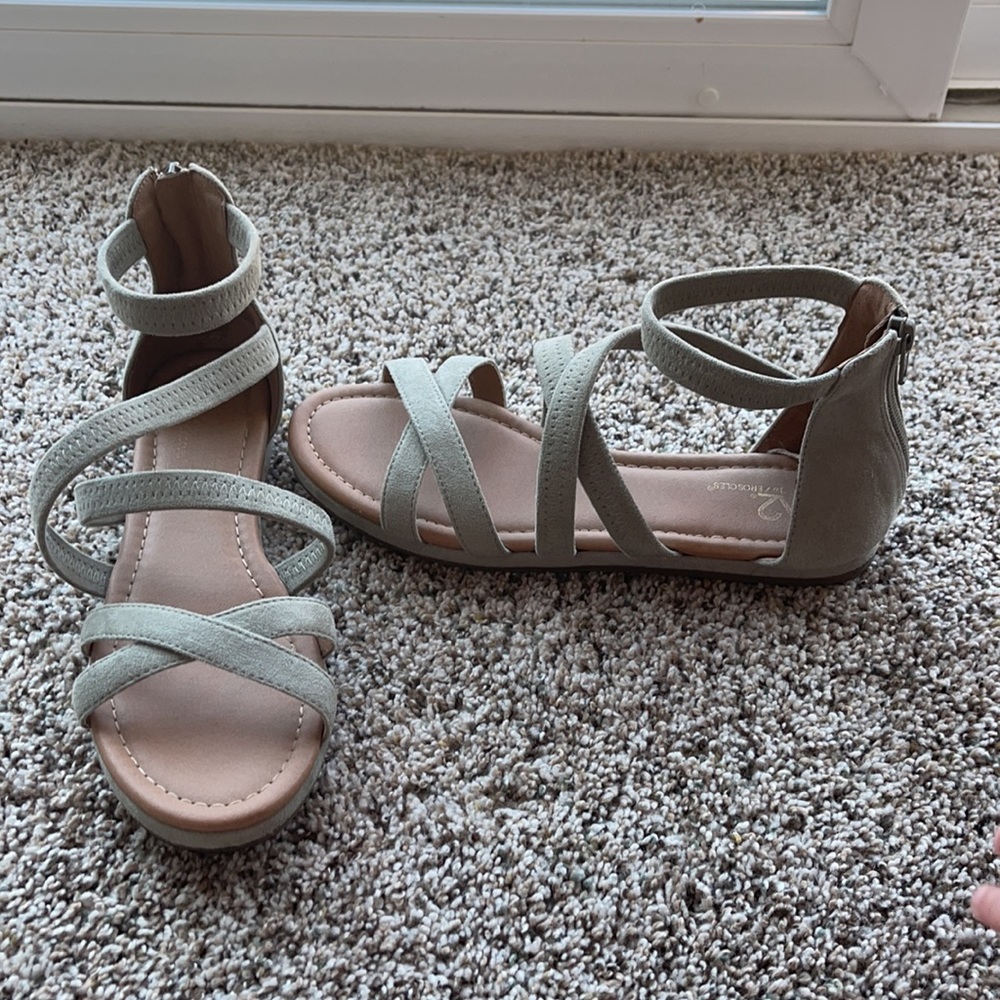 Target Sandals - Picture 2 of 4